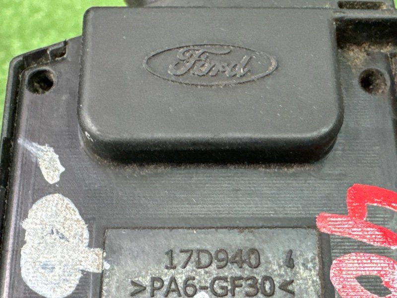 Подрулевой переключатель дворников Ford Focus 2 HB