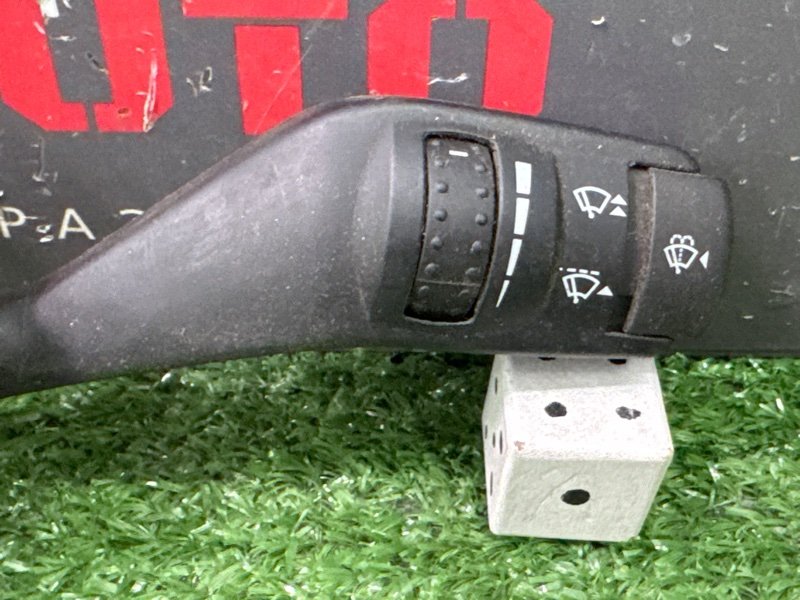 Подрулевой переключатель дворников Ford Focus 2