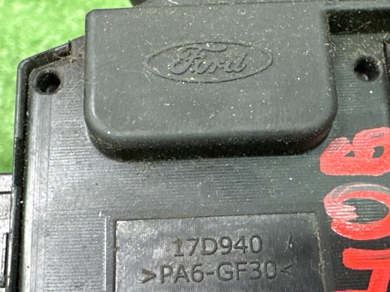 Подрулевой переключатель дворников Ford Focus 2