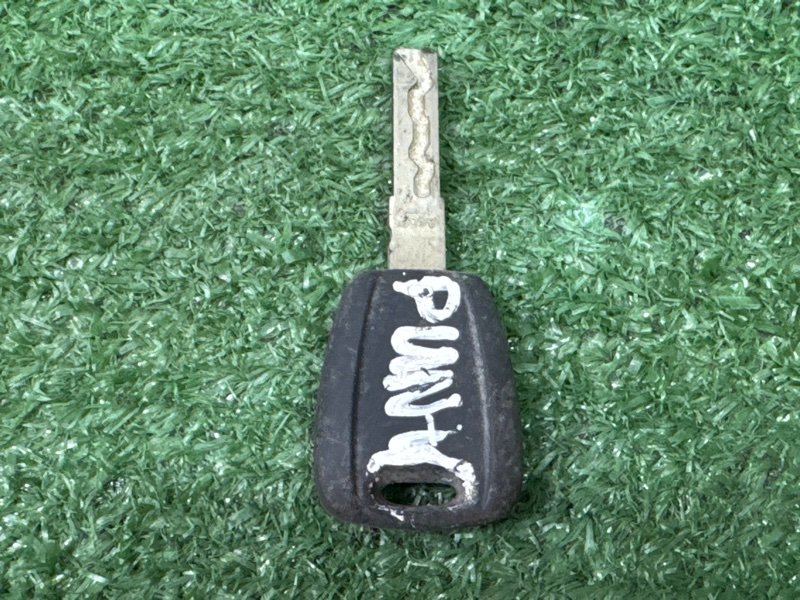 Замок зажигания с ключом Fiat Punto