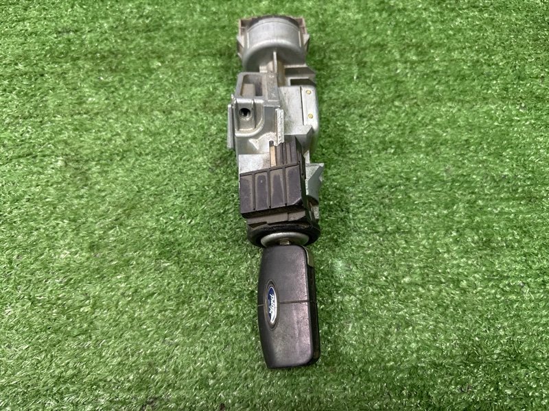 Замок зажигания с ключом Ford Focus 2