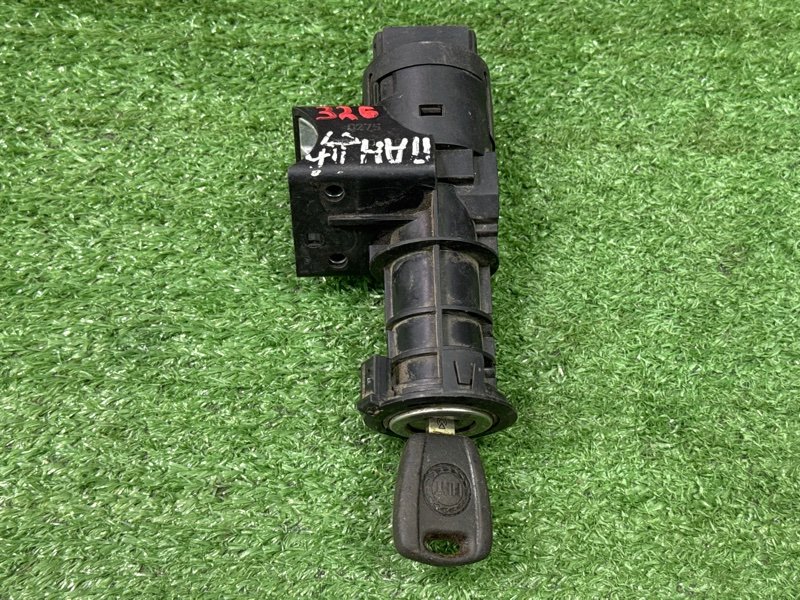 Замок зажигания с ключом Fiat Albea