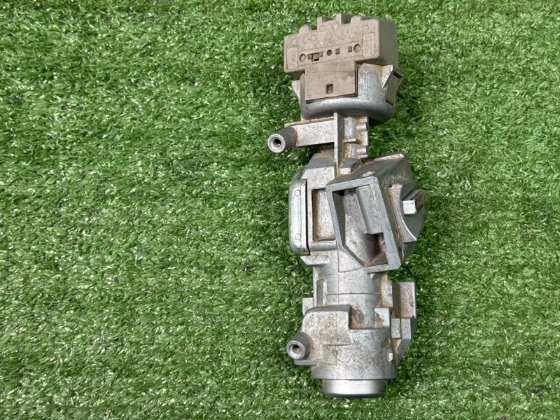 Замок зажигания с ключом Ford Focus 2