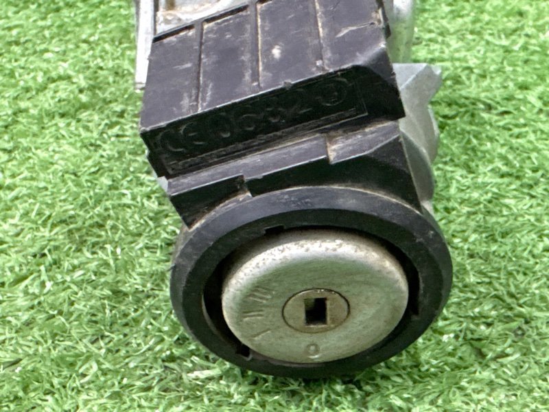 Замок зажигания с ключом Ford Focus 2