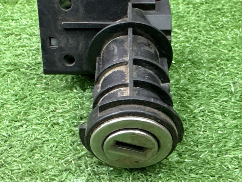 Замок зажигания с ключом Fiat Albea