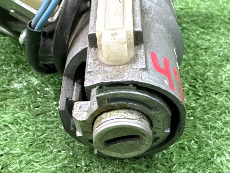 Замок зажигания с ключом Vortex Estina