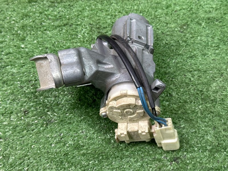 Замок зажигания с ключом Vortex Estina