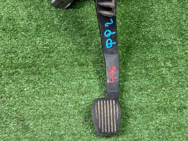 Педаль сцепления Ford Focus 2