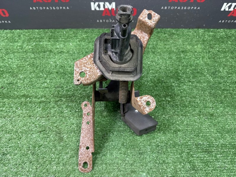 Педаль сцепления Ford Focus 2