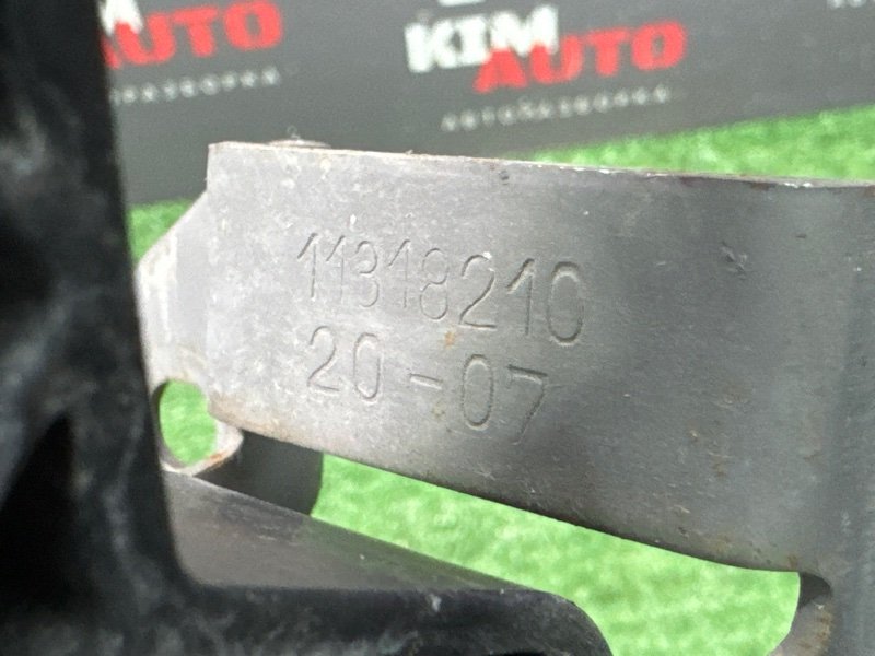 Педаль газа Renault Logan