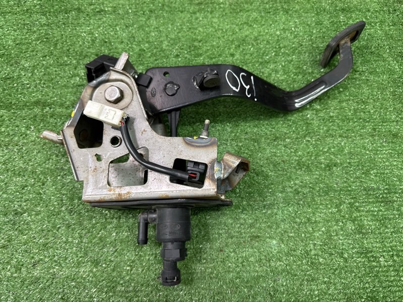 Педаль сцепления Hyundai i30