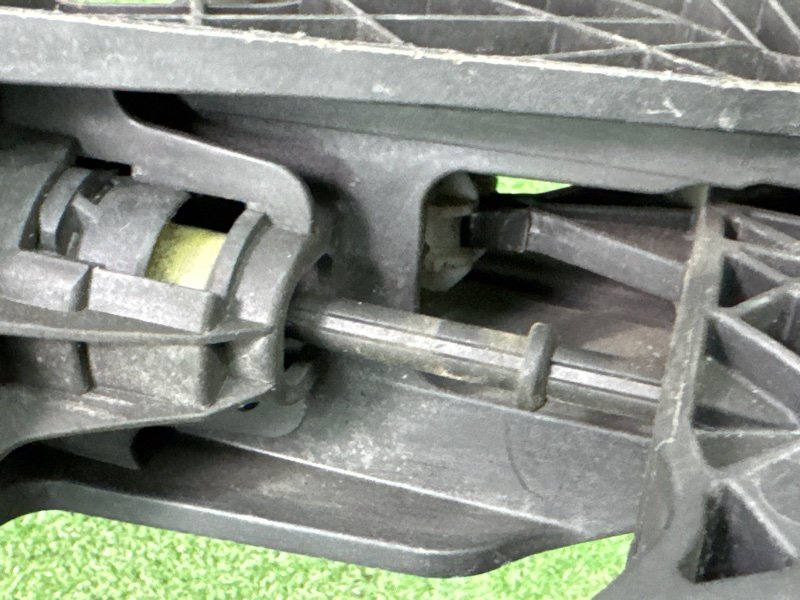 Педаль сцепления Skoda Octavia A5