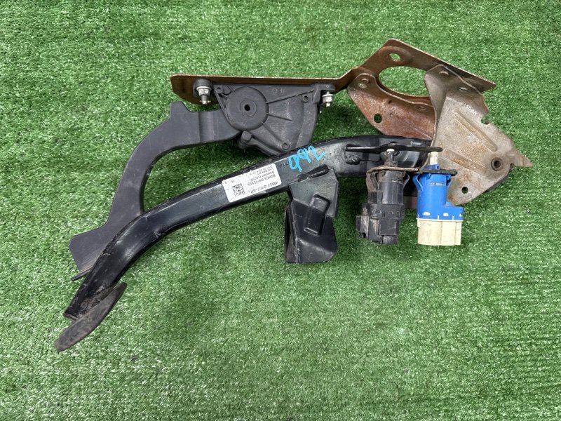 Педаль газа Ford Focus 2