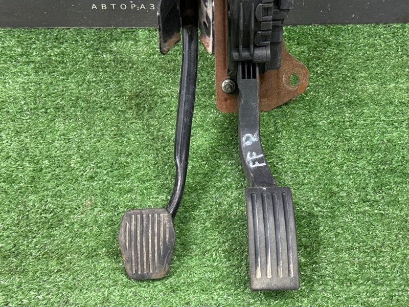 Педаль газа Ford Focus 2