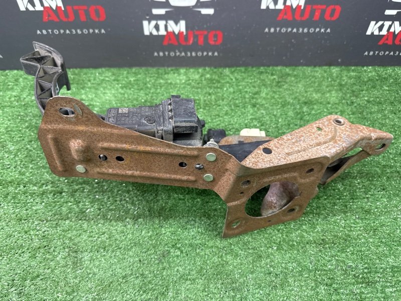 Педаль газа Ford Focus 2