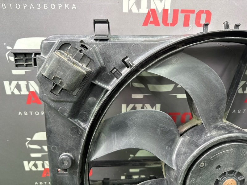 Вентилятор охлаждения радиатора Opel Astra J