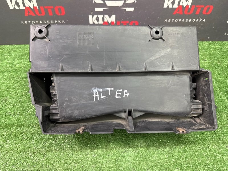 Бардачок SEAT ALTEA
