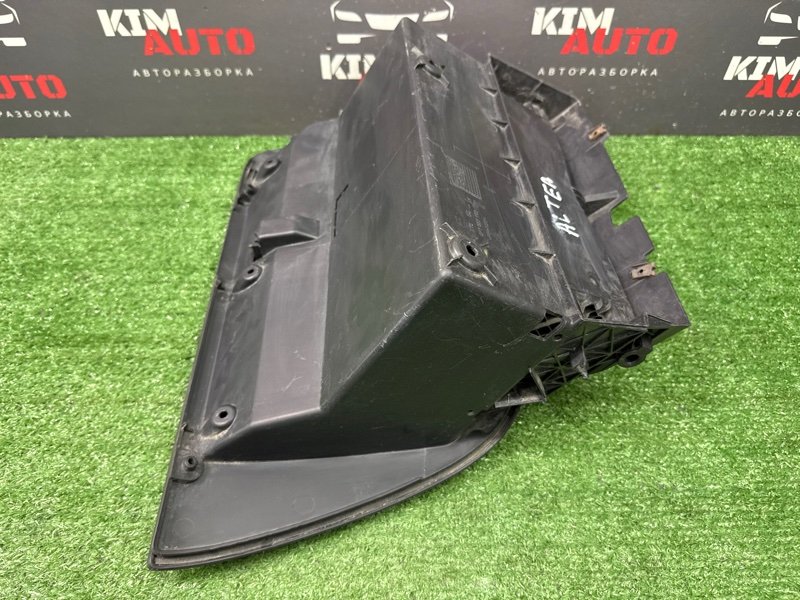 Бардачок SEAT ALTEA