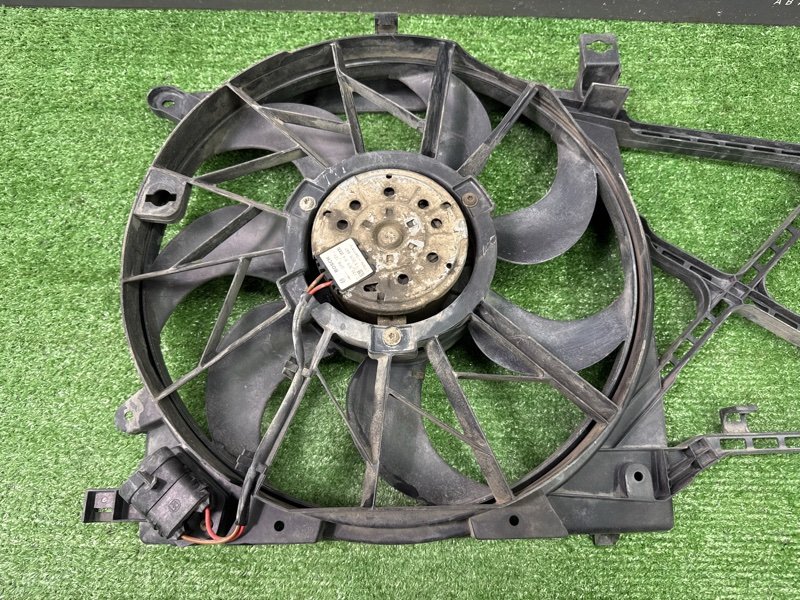 Вентилятор охлаждения радиатора Opel Astra H