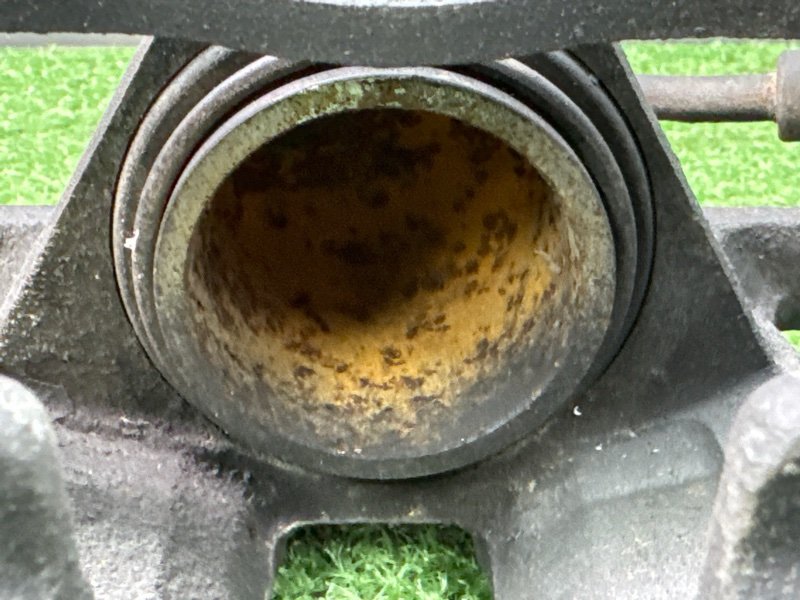 Суппорт тормозной Hyundai Solaris 1