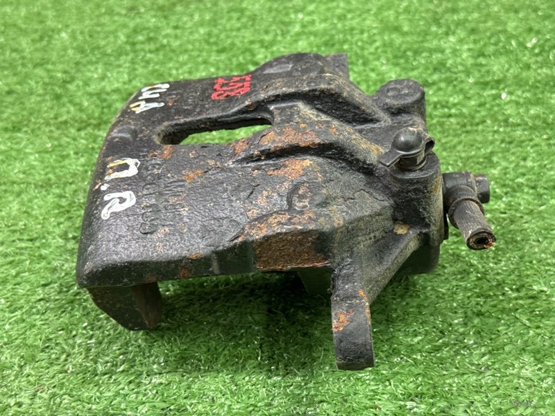 Суппорт тормозной Kia Ceed 1