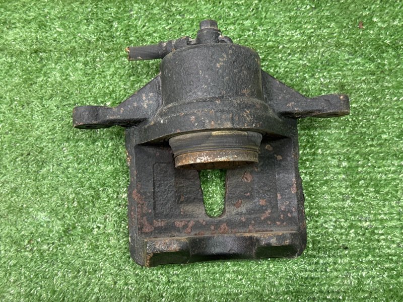 Суппорт тормозной Kia Ceed 1