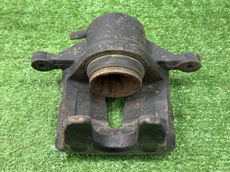 Суппорт тормозной Kia Ceed 1