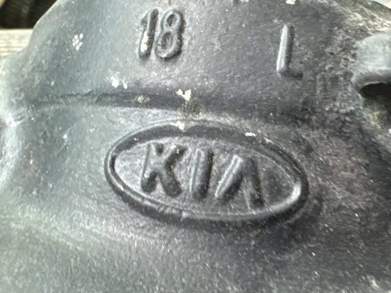 Суппорт тормозной Kia Cerato 1