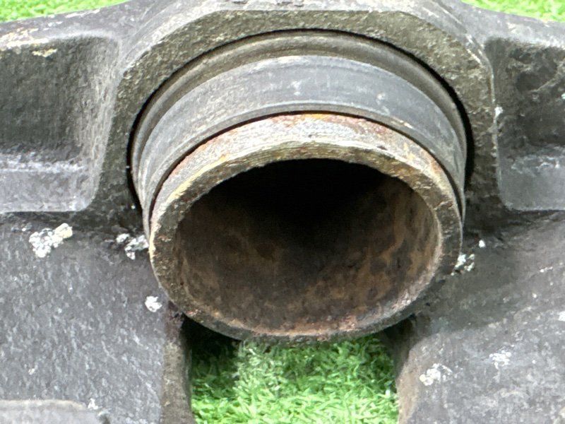 Суппорт тормозной Kia Cerato 1