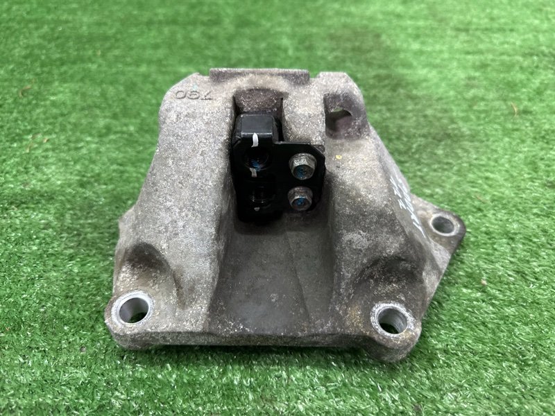 Кронштейн кпп Kia Sportage 3 2015 SL