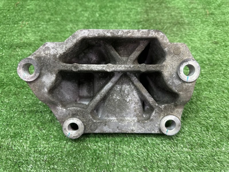 Кронштейн кпп Kia Sportage 3 2015 SL