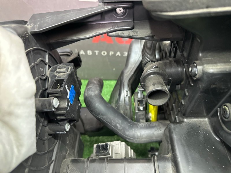 Отопитель в сборе Kia Sportage 3 2015 SL