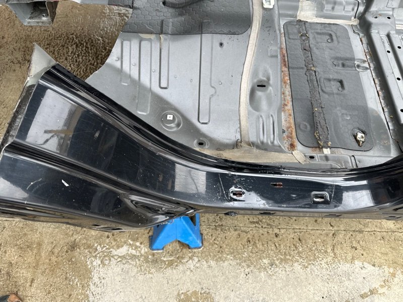 Порог со стойкой Kia Sportage 3 2015 SL