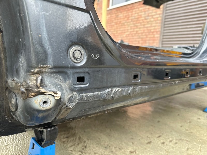 Порог со стойкой Kia Sportage 3 2015 SL