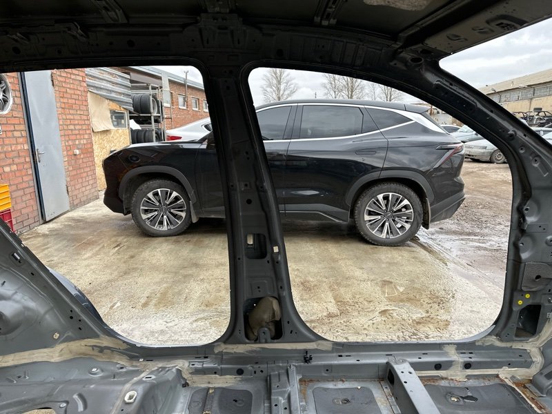 Порог со стойкой Kia Sportage 3 2015 SL