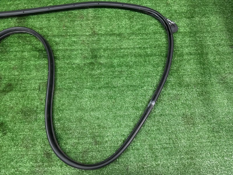 Уплотнитель двери Kia Sportage 3 2015 SL