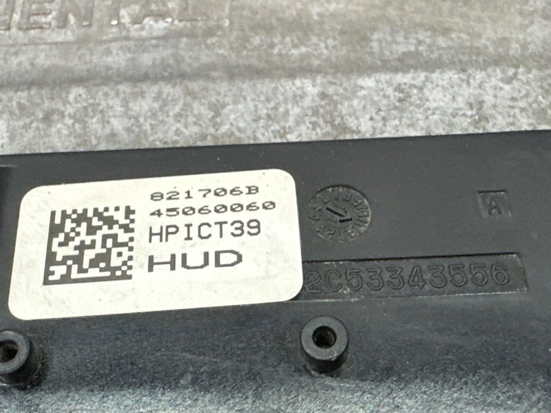 Блок управления двигателем (ЭБУ) Kia Sportage 3 2015 SL