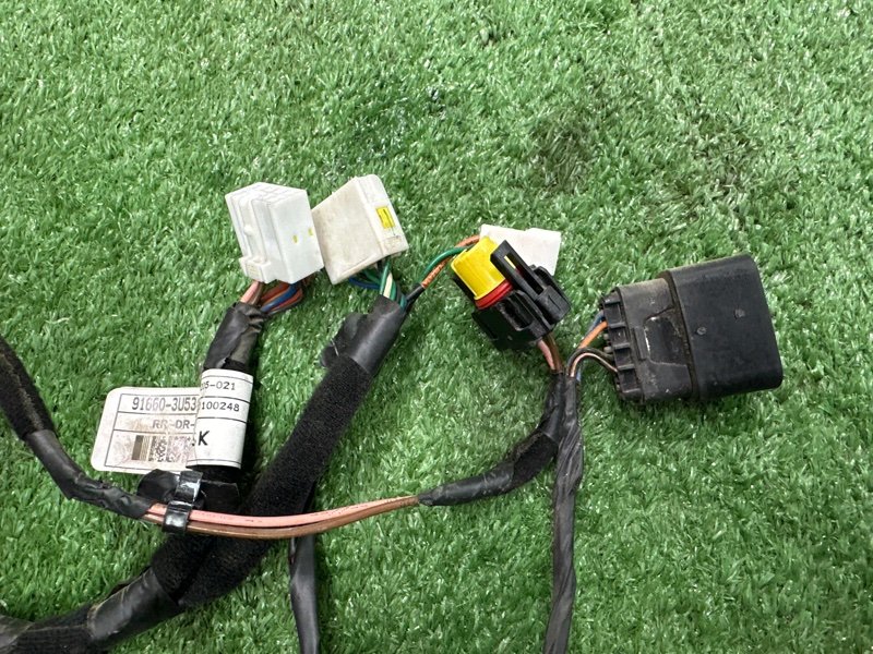 Проводка двери Kia Sportage 3 2015 SL
