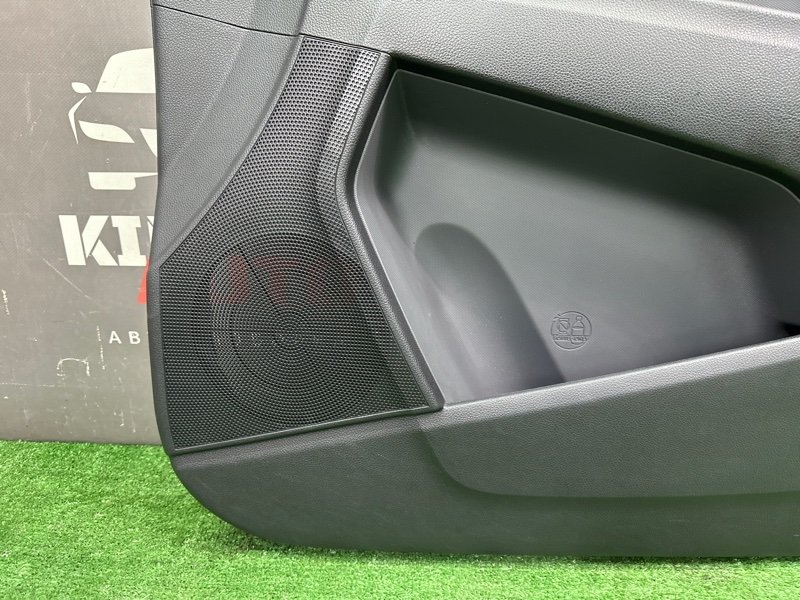 Обшивка двери Kia Sportage 3 2015 SL