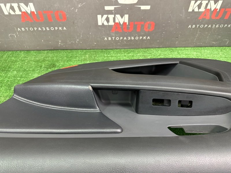 Обшивка двери Kia Sportage 3 2015 SL