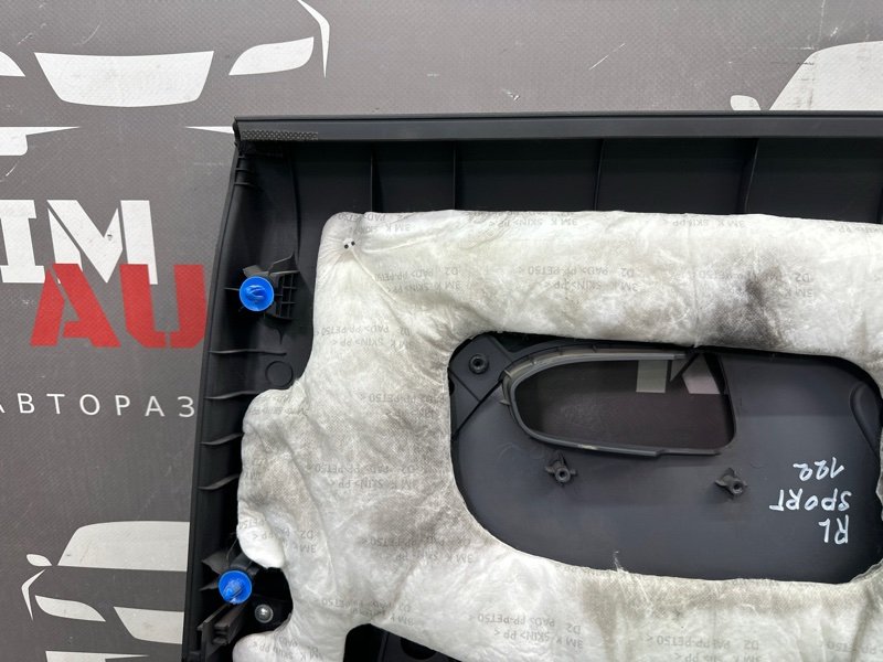 Обшивка двери Kia Sportage 3 2015 SL