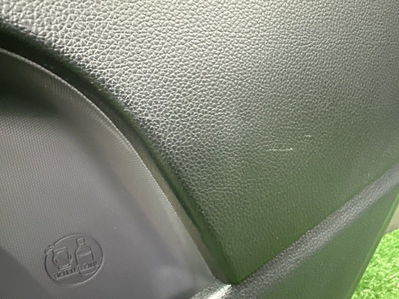 Обшивка двери Kia Sportage 3 2015 SL