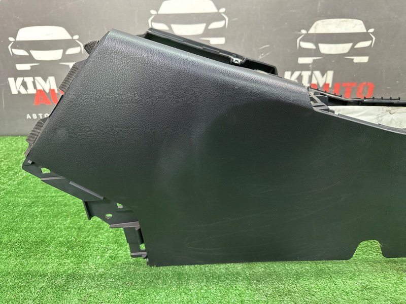 Центральная Консоль с подлокотником Kia Sportage 3 2015 SL