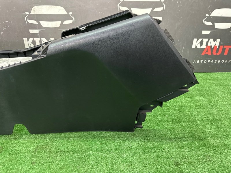 Центральная Консоль с подлокотником Kia Sportage 3 2015 SL