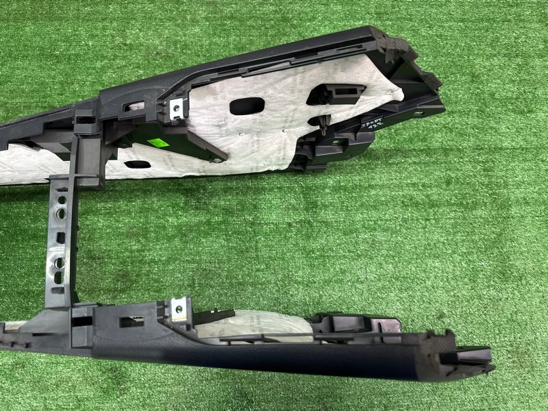 Центральная Консоль с подлокотником Kia Sportage 3 2015 SL