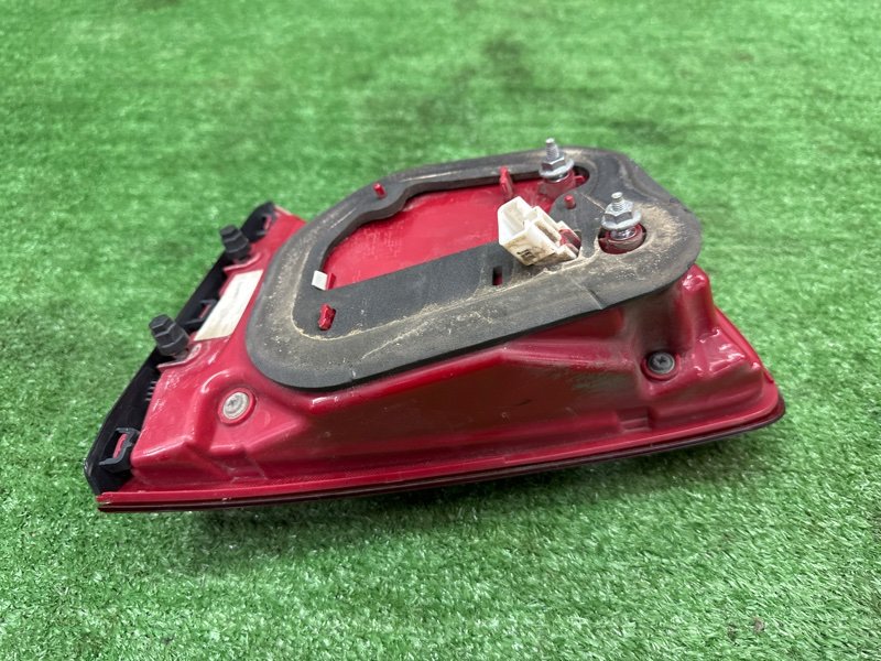 Фонарь в крышку багажника Kia Sportage 3 2015 SL