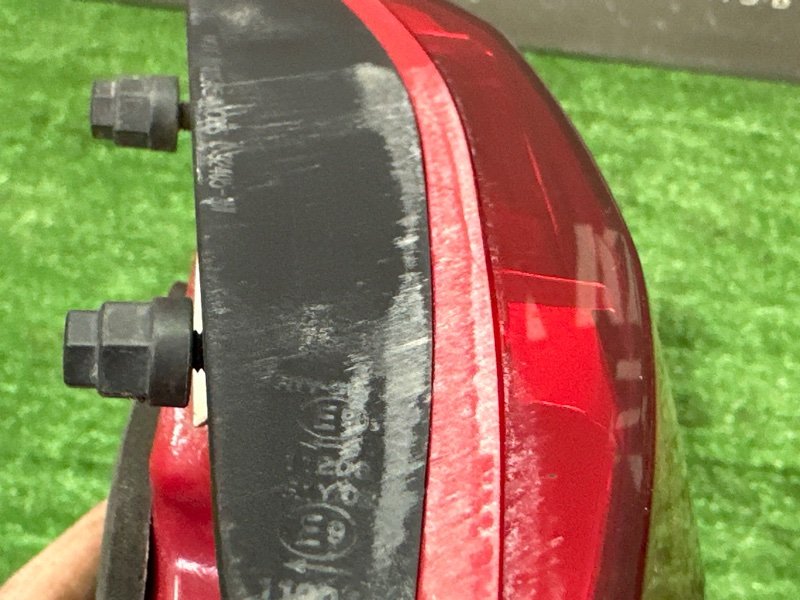 Фонарь в крышку багажника Kia Sportage 3 2015 SL