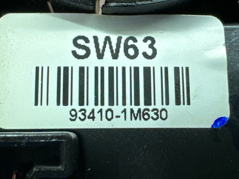 Подрулевой переключатель света Kia Sportage 3 2015 SL