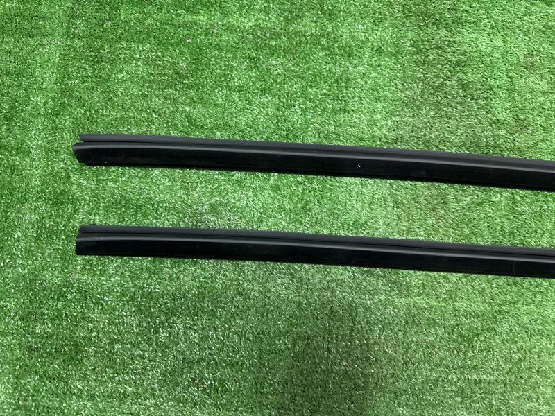 Уплотнитель стекла(бархотка) внутренний Kia Sportage 3 2015 SL