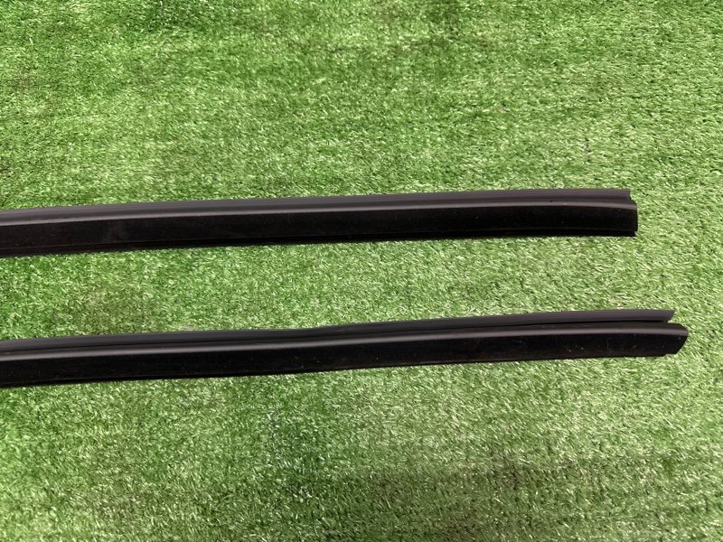 Уплотнитель стекла(бархотка) внутренний Kia Sportage 3 2015 SL